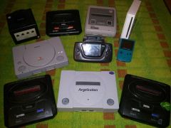 Mano beveik visos konsolės ir handheldai