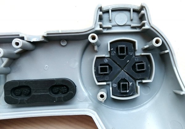 Suskaidytas PlayStation D-Pad'as