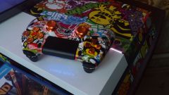 Dualshock 4 stickerbomb