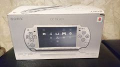 PlayStation Portable Ice Silver