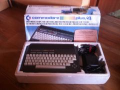 Commodore PLUS/4