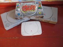 Playstation 1 konsolės