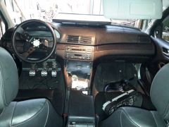 panašėja į automobilį