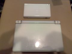 Nintendo DS Lite Kelioninė Dėžutė Su Šalia Padėtu DS Lite