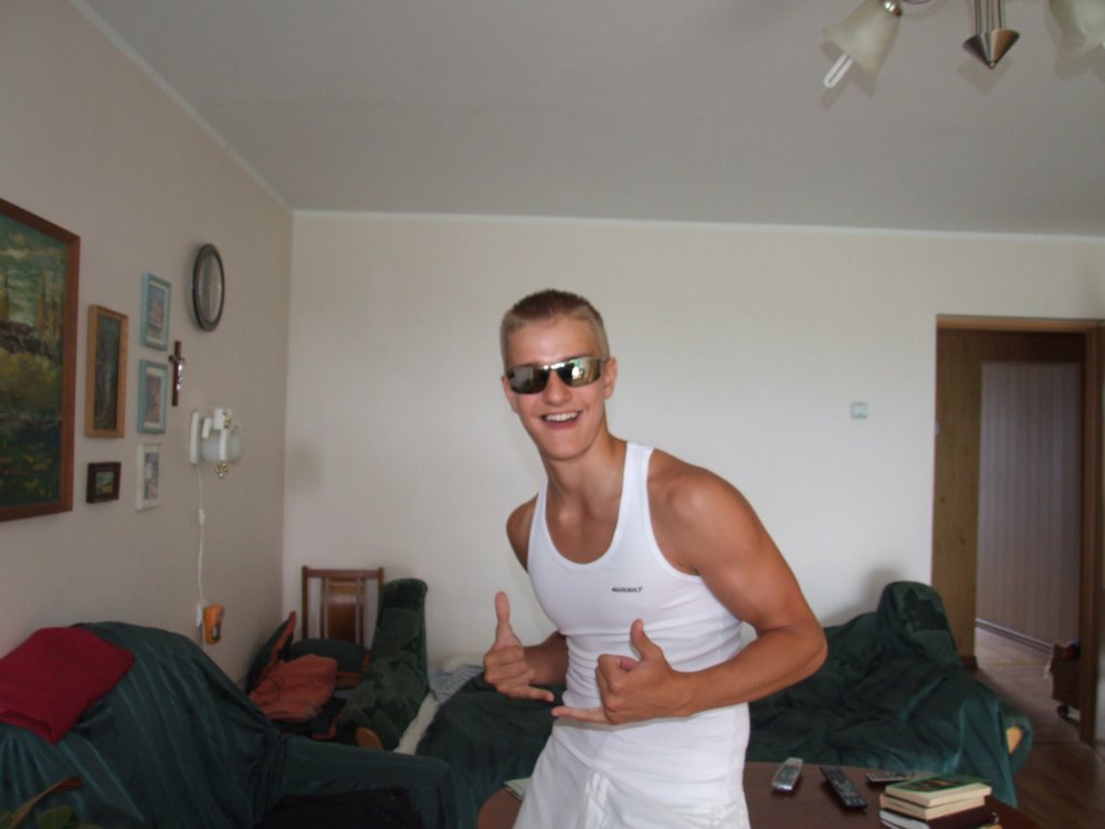 post-7175-1254805887_thumb.jpg