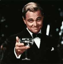 cheers-toast.gif.190a63ec6d37558d0332140ac7146675.gif